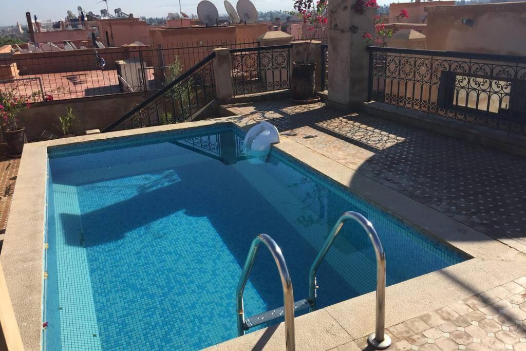 Appartement Tout Confort Avec Possibilite Transport Aeroport Marrakesh Exterior photo