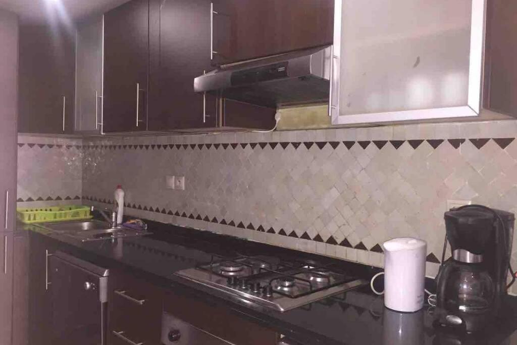 Appartement Tout Confort Avec Possibilite Transport Aeroport Marrakesh Exterior photo